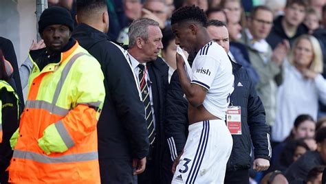 Nichameleon nudes leaked without going into much detail,