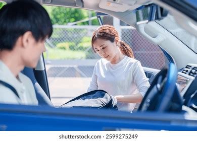 Young wife, результатов — 1,1 миллиона: изображения, стоковые