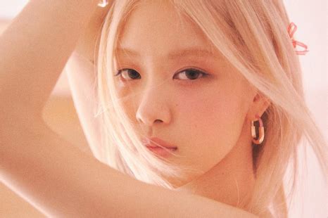 blackpink roses  million apartment  seoul kbizoom