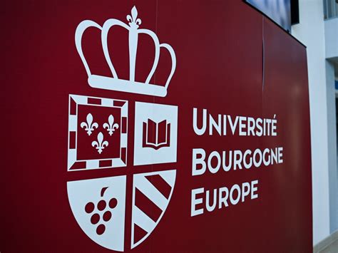 Jadelyn breier nude onlyfans saw Karin on her first day a