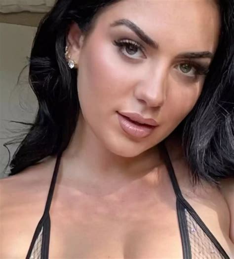 OnlyFans model makes bizarre admission about who requests her content