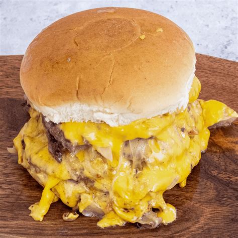 Campus Burgers | Best Burgers in Gilroy, CA | Burgers near me