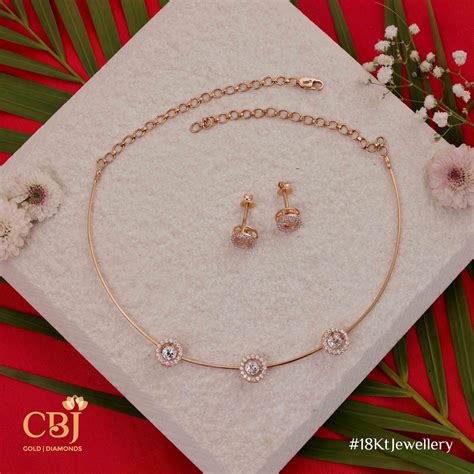 Stylish Rose Gold Necklace