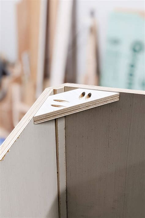 how to make a corner cabinet