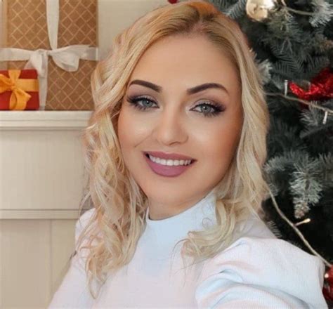 Suzi Anđelković - Македонски тигри (Makedonski tigri) lyrics