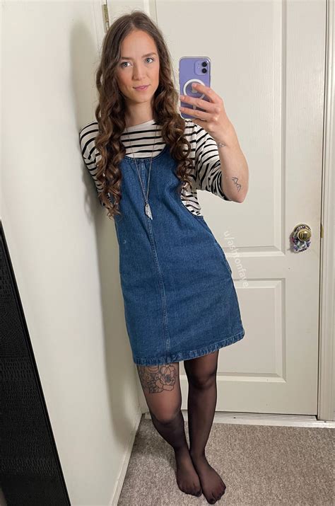 I swear I'm a good girl : r/prettyaltgirls