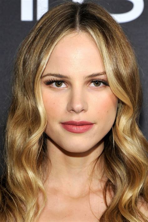 Halston Sage - Profile Images — The Movie Database (TMDB)