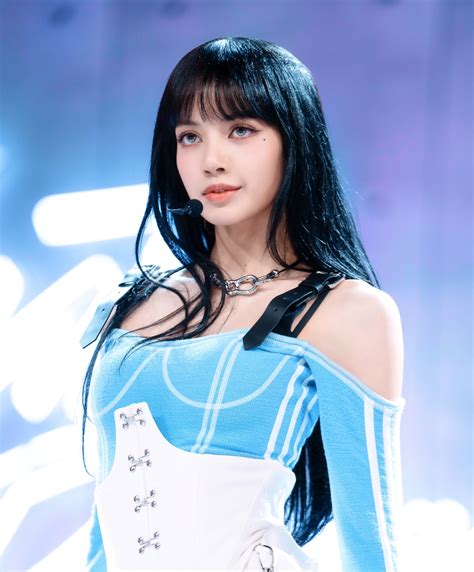 𝐃𝐚𝐟𝐧𝐞 ︎🦋 (@fantasylisa05) / Twitter