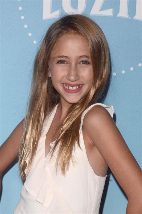 LOS ANGELES, DEC 12 - Ava Kolker at the Cirque du Soleil Presents LA