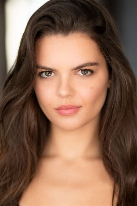 Camila Savia - FilmAffinity