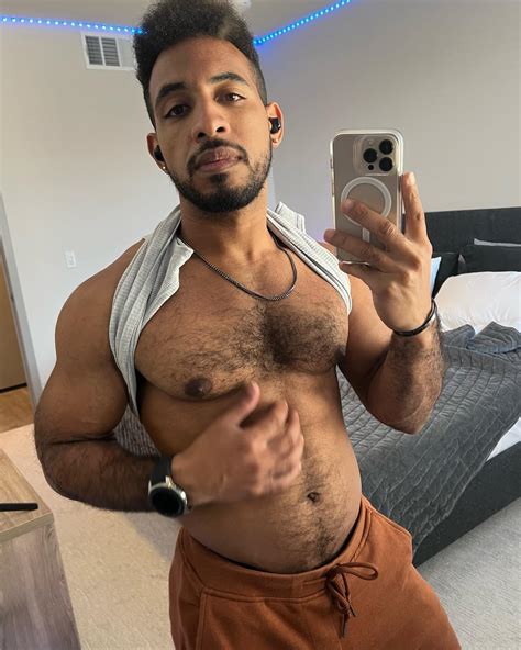 Rodrigo Amor - Simply trying to look cool #hairymen... | Facebook