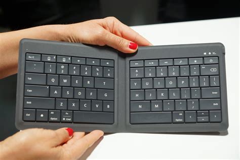 Unfolding Microsoft's Universal Foldable Keyboard (photos) - CNET