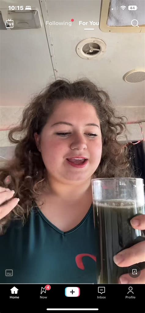 It’s the dirty glass with a lipstick stain for me 🤢 : r/Lexi_and