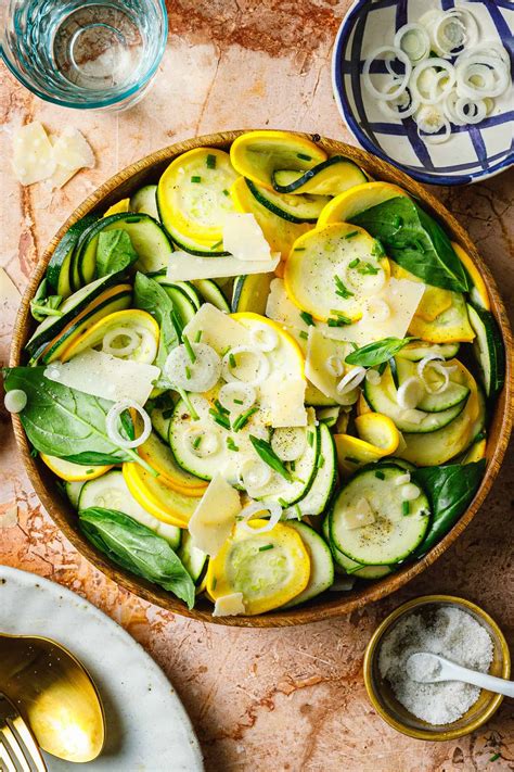 5-Minute Summer Squash Salad - Kalejunkie