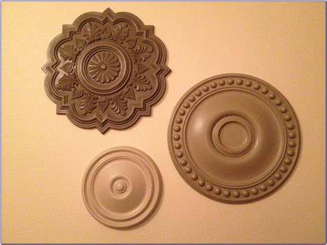 How To Hang Ceiling Medallion On Wall at Chastity Dowling blog