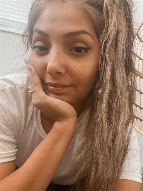 Eva Cudmore : r/Faces