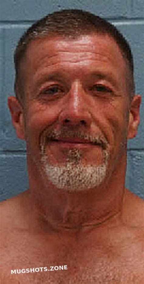 BRAD DOUGLAS HOAGLAND 08/22/2022 - Lee County Mugshots Zone