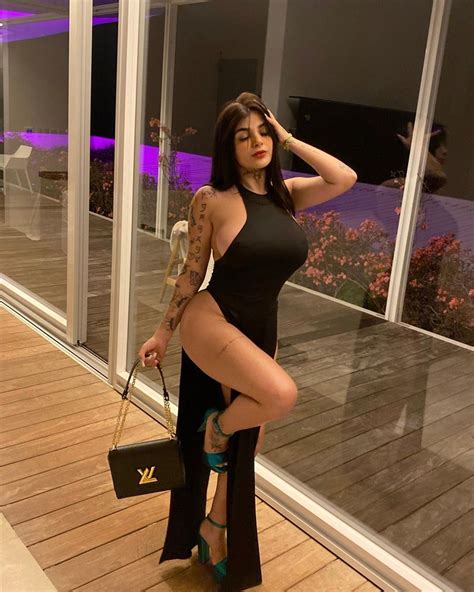 ¿A Karely Ruiz le gusta BTS? Una foto delataría que es fan del K-Pop