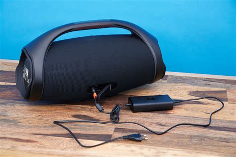 JBL Boombox 2 im Test: Bluetooth-Speaker mit Party-Ambitionen - HIFI.DE
