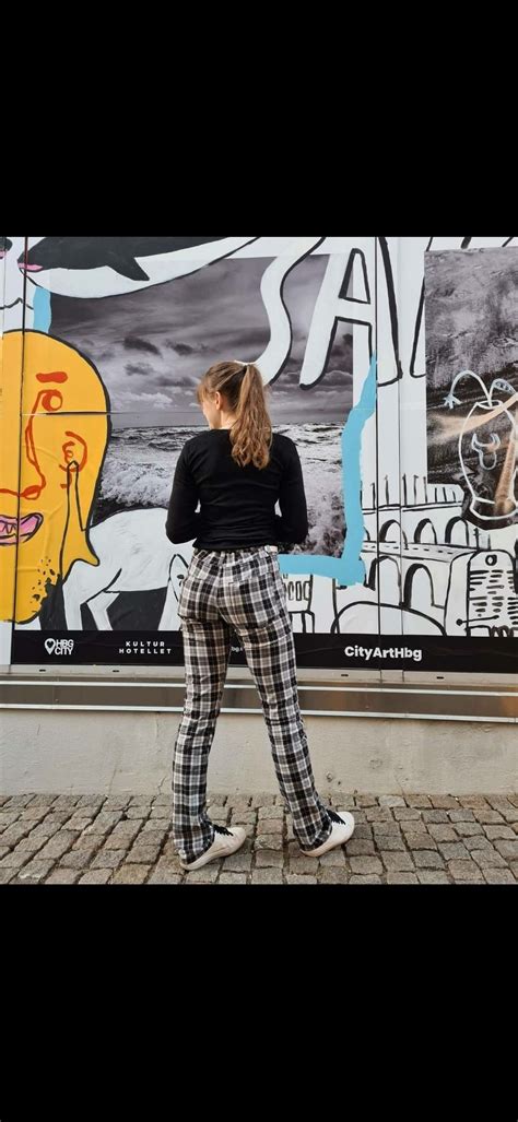 Plump booty | Scrolller