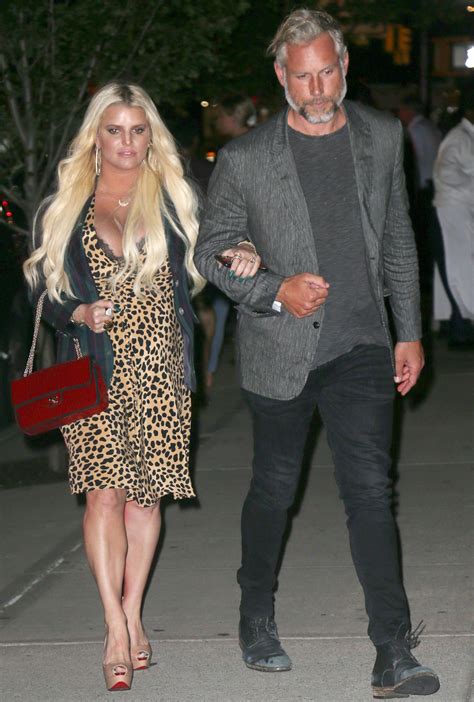 Jessica Simpson Big Boobs In Nyc - Hot Celebs Home