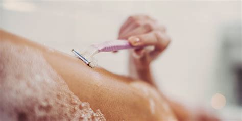 Best Products to Help Skin Irritation From Shaving or Waxing | PS Beauty