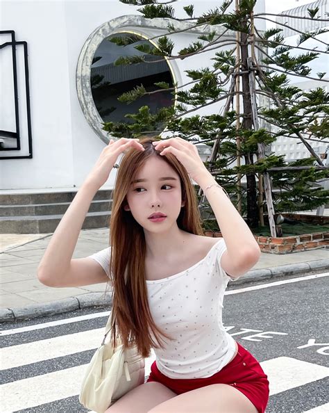 Amarita Rachanavich – Most Beautiful Thailand Transgender Cute Ouffits