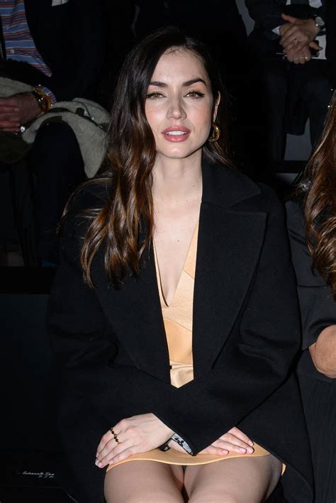 Public Upskirts Porn