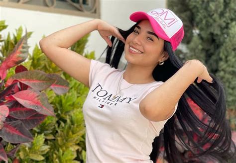asi luce michelle macias hija de alias fito en su primer video