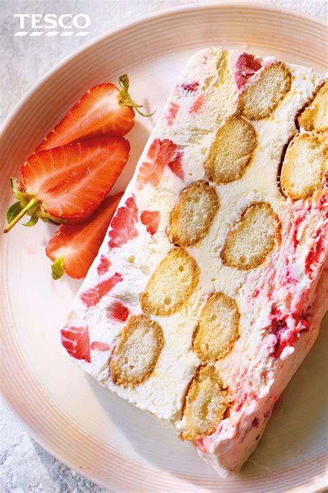 Strawberry Squirt Cake: The Showstopper Dessert That's Surprisingly Simple - 2wwqvux