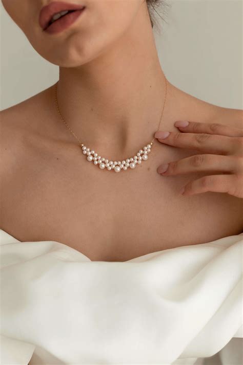 create  atria necklace   lustrous freshwater pearls