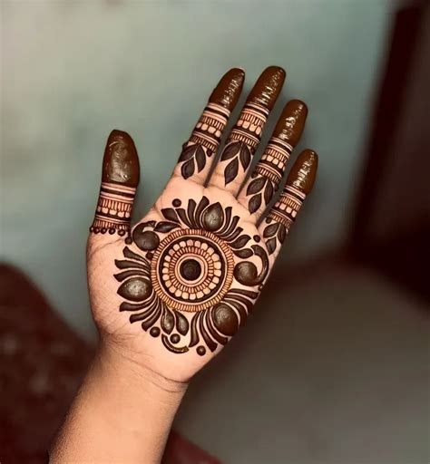 Simple, Easy, and Cute Mehndi Designs for Kids: Kids Mehndi