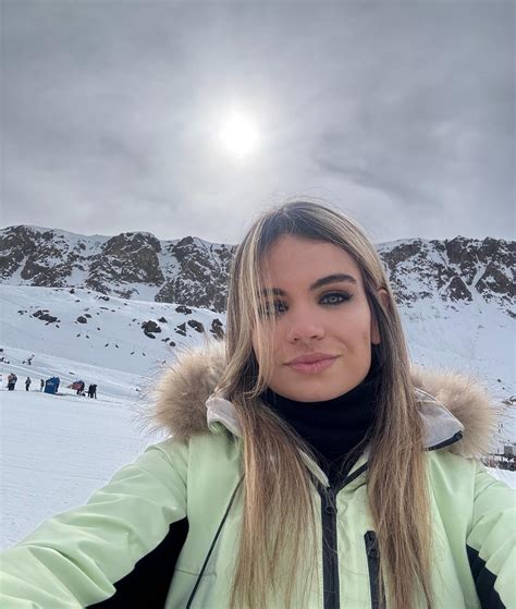 Aline Bernardes (@aline_lbernardes) • Instagram photos and videos