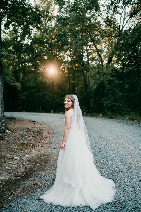 bridal portrait ideas and inspiration — Carolina Country Weddings