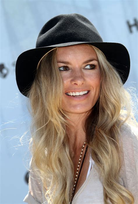 Photo : Marisa Miller au concours Huler Walk The Walk Fashion Show le 4
