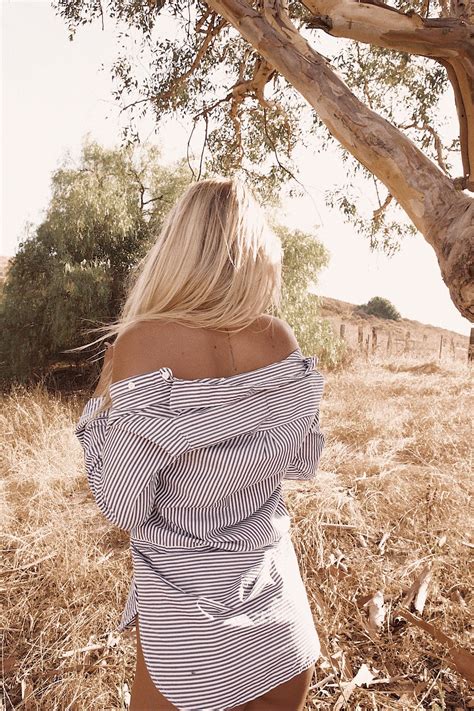 Pin by Savana Callahan on S A V | Off shoulder dress, Off shoulder