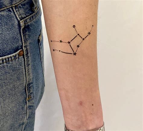 Share more than 71 minimalist orion constellation tattoo best - in ...