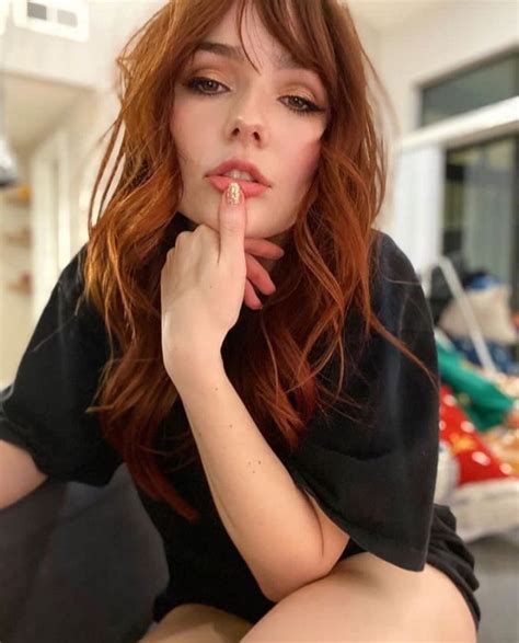 magsirls horny account  twitter pls report  scam account