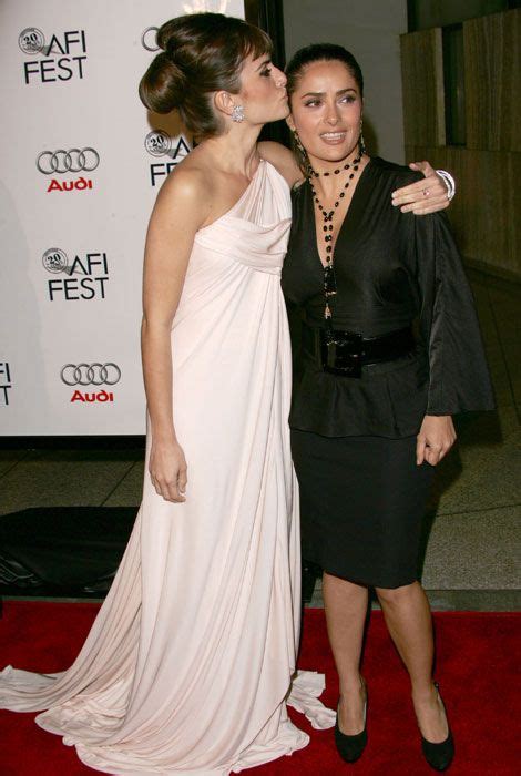 These Hottest Women Celebrities Are Secretly Best Friends! - m6fqi5w