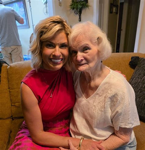 Nikki-Dee Ray - Nikki-Dee Ray added a new photo.