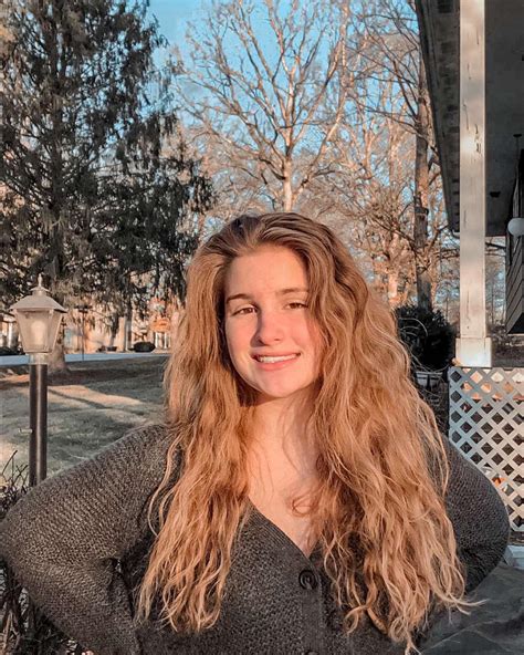 Liv⚡️ | sweet n simple | Instagram