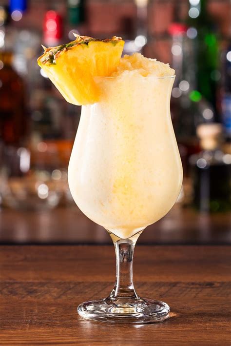 15 Best Low-Carb Cocktails And Keto Drink Recipes