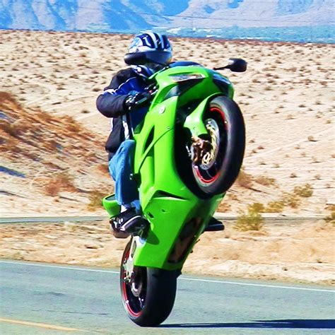 Ana Paula Saenz - Vayan a seguirme a mi sitio y platiquemos💦 https