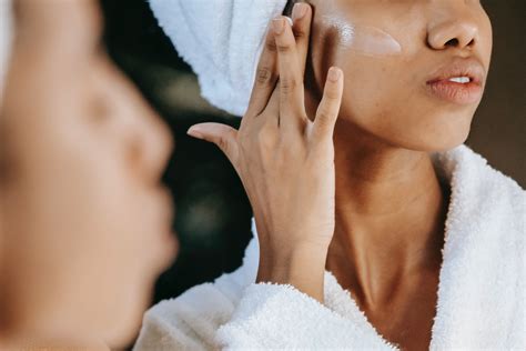 How Long After Glycolic Acid Can I Moisturize? – Botanic Tree