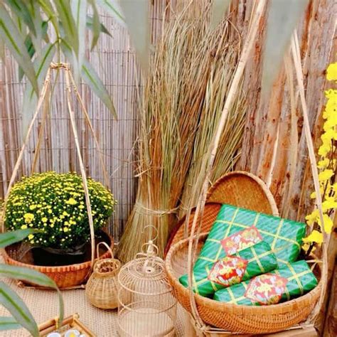 ban quang ganh cam hoa gia  tai xuong tre la dat thanh