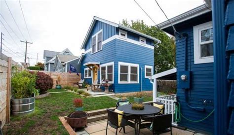 Granny Pod: Tiny Homes for Aging Parents