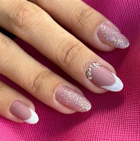 Unha Amendoada Decorada Com Glitter - Unha Decorada Amendoada – Unha Decorada Simples