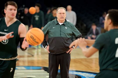 Michigan State basketball: Coen Carr wins another dunk contest