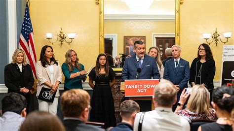 House Passes Bill to Ban Sharing of Revenge Porn, Sending It to Trump