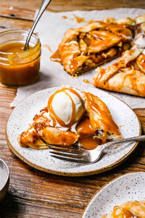 Easy Caramel Apple Tart Recipe | All Things Mamma